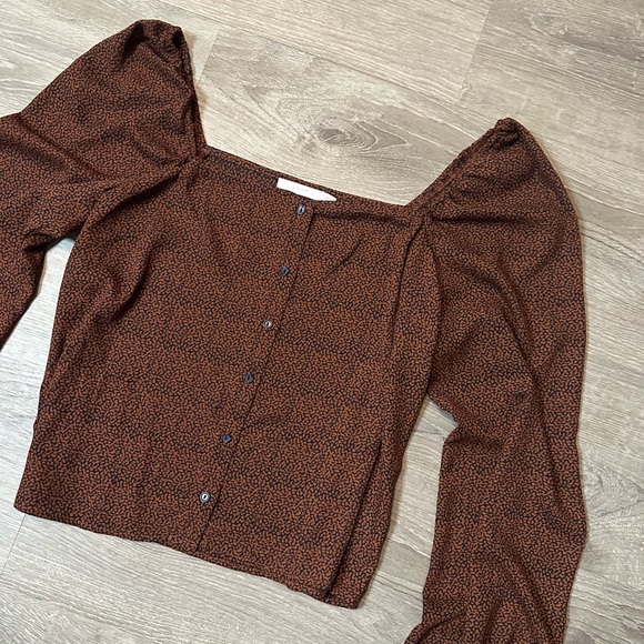 •LUSH• TOP - Picture 2 of 6